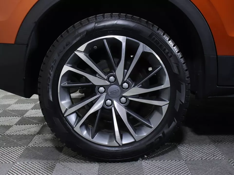 Geely Coolray, фото №15