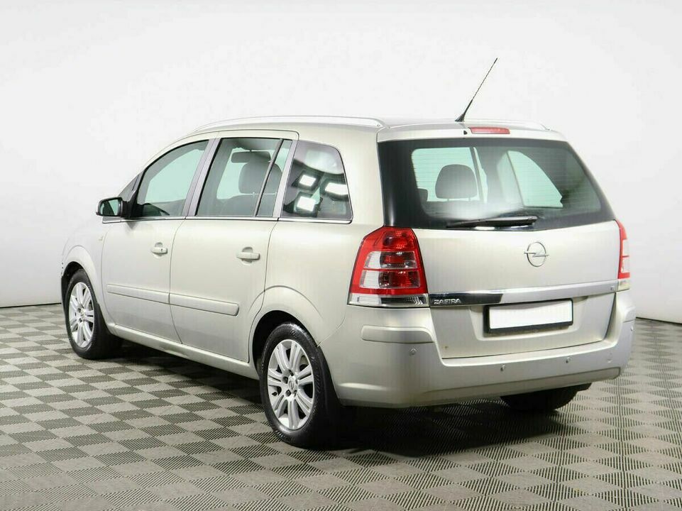 Opel Zafira B Рестайлинг, фото №3