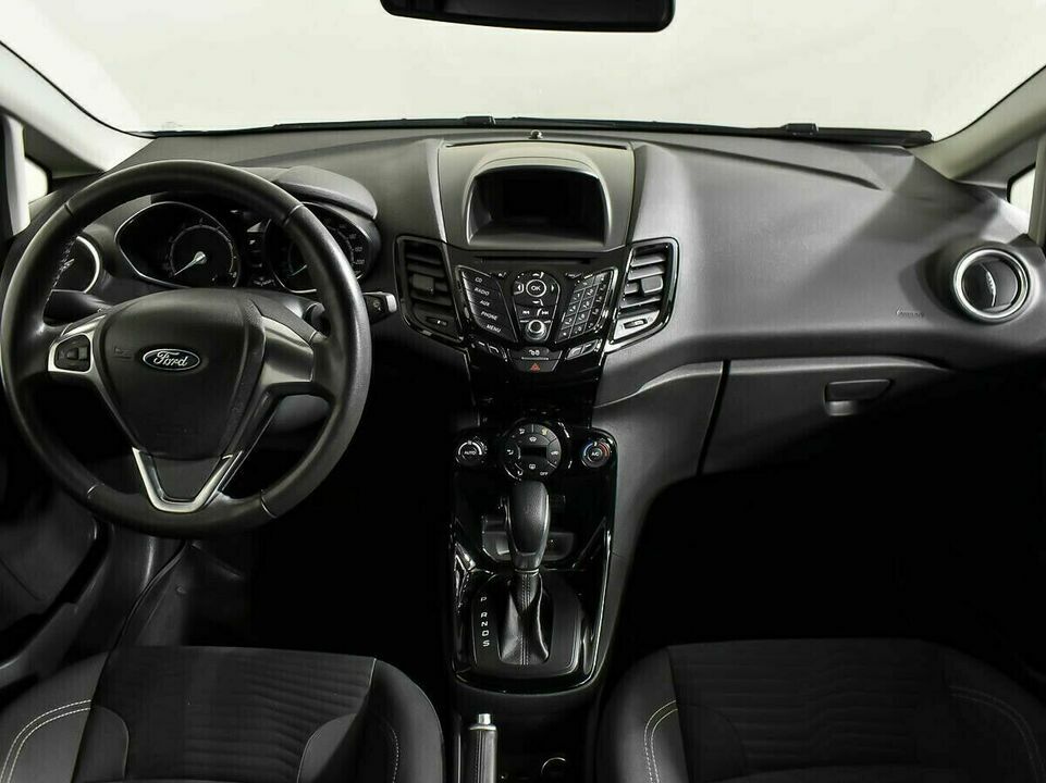 Ford Fiesta Mk6 Рестайлинг, фото №7