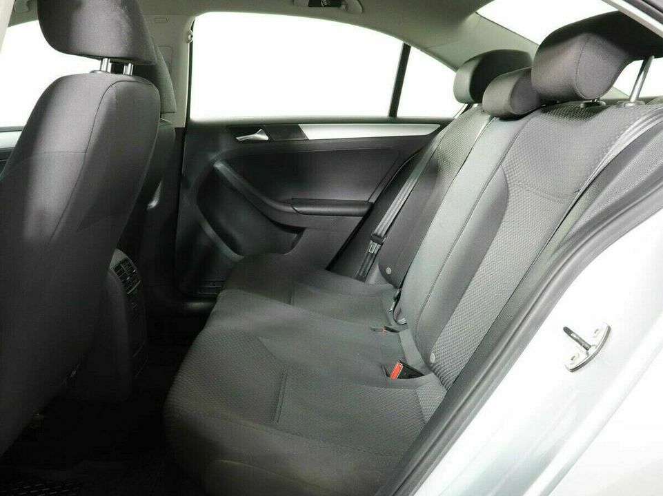 Volkswagen Jetta VI, фото №9