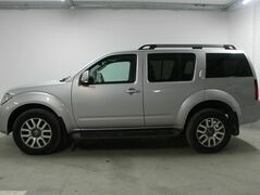 Nissan Pathfinder III Рестайлинг, фото №3