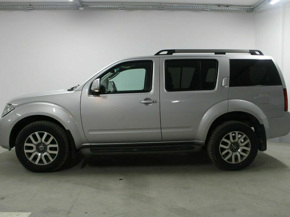 Nissan Pathfinder III Рестайлинг, фото №3