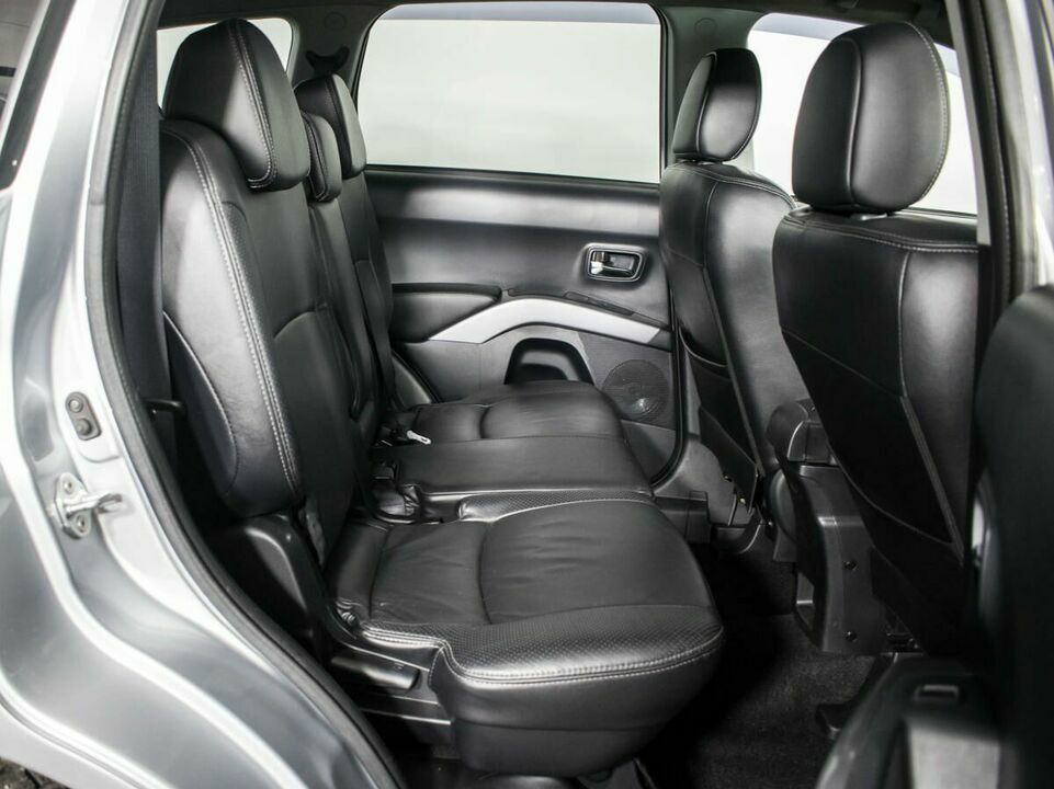 Mitsubishi Outlander, фото №11