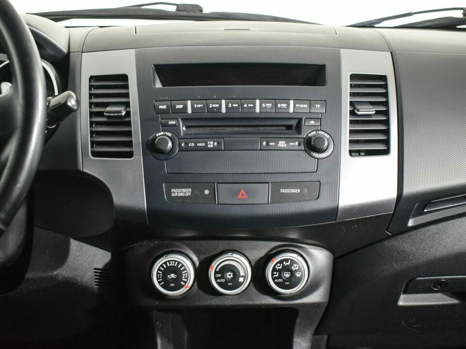 Mitsubishi Outlander, фото №8