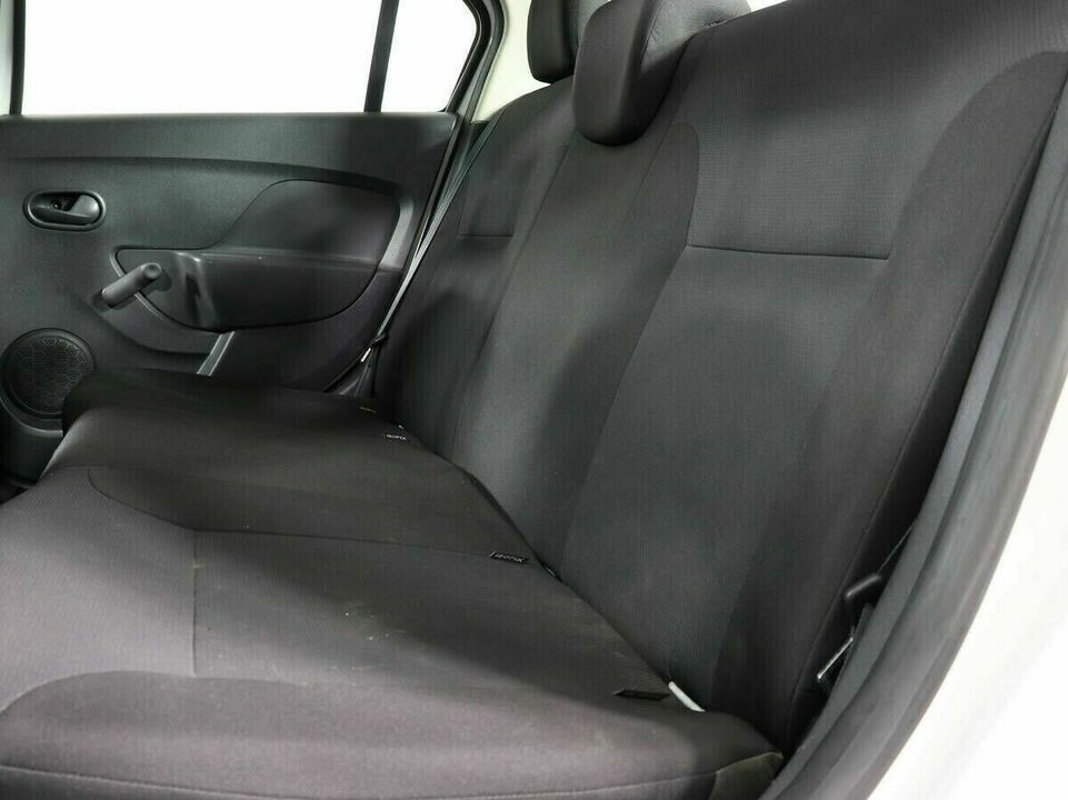 Renault Logan II, фото №9