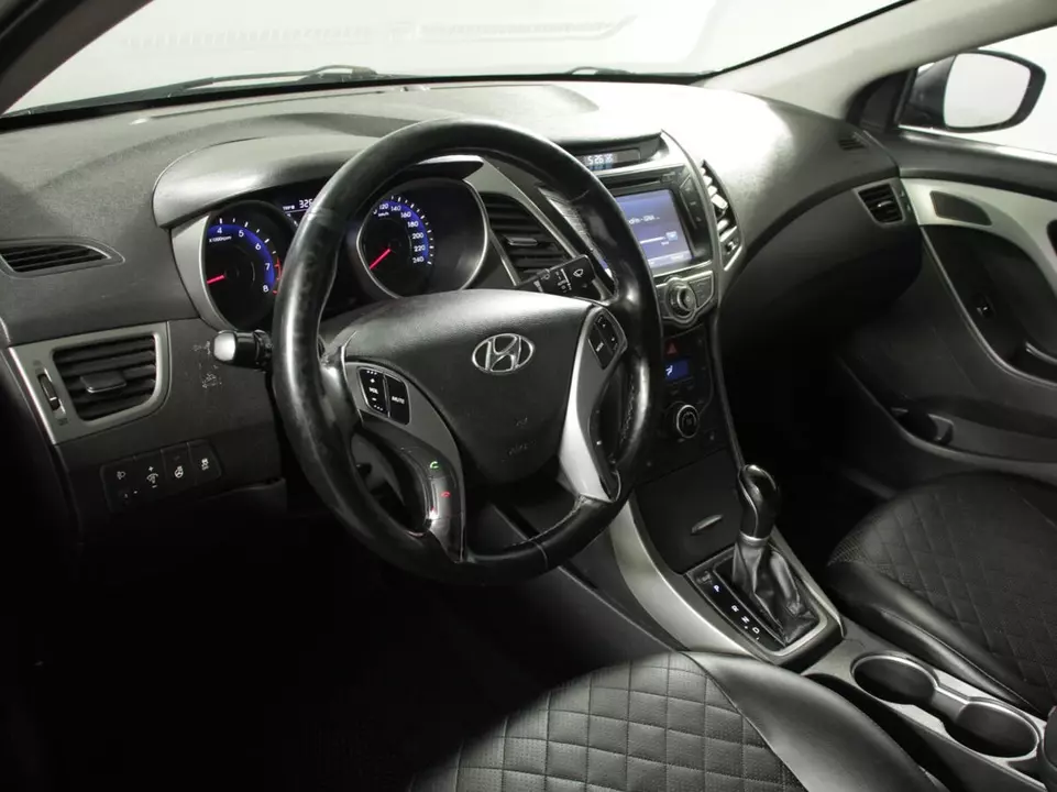 Hyundai Elantra, фото №14