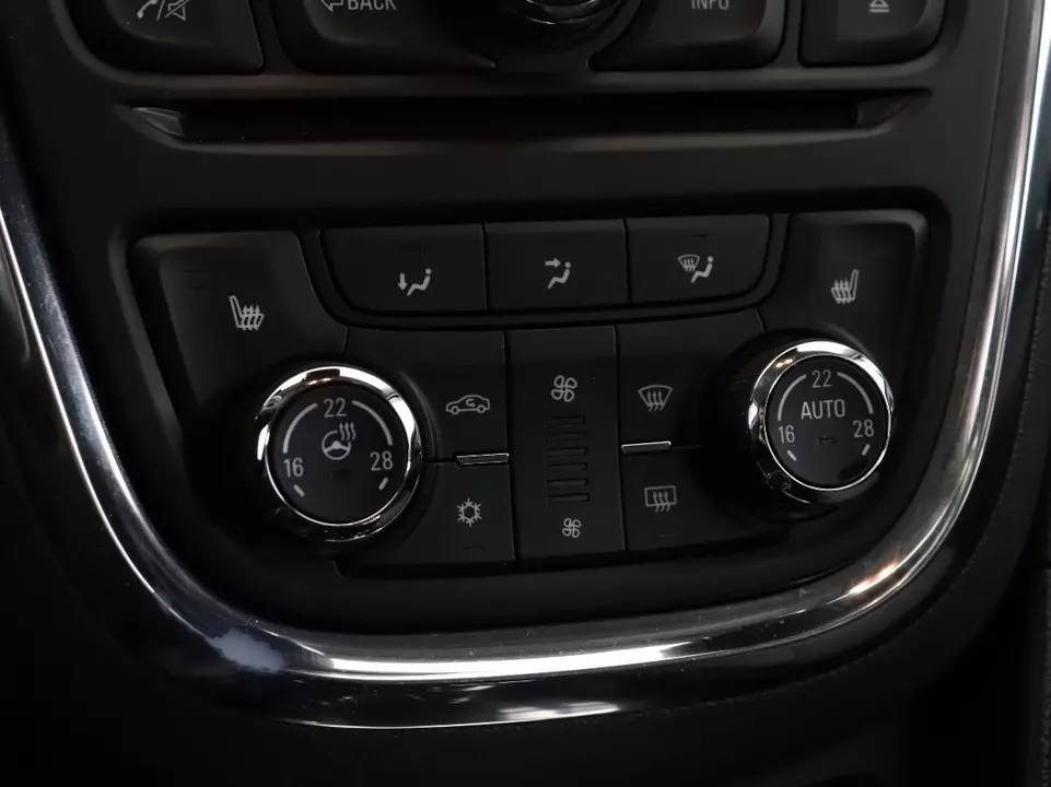 Opel Mokka, фото №16
