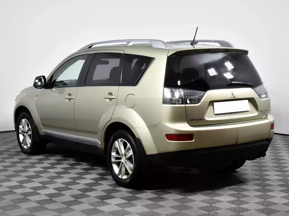 Mitsubishi Outlander, фото №7