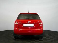 Skoda Fabia II Рестайлинг, фото №3