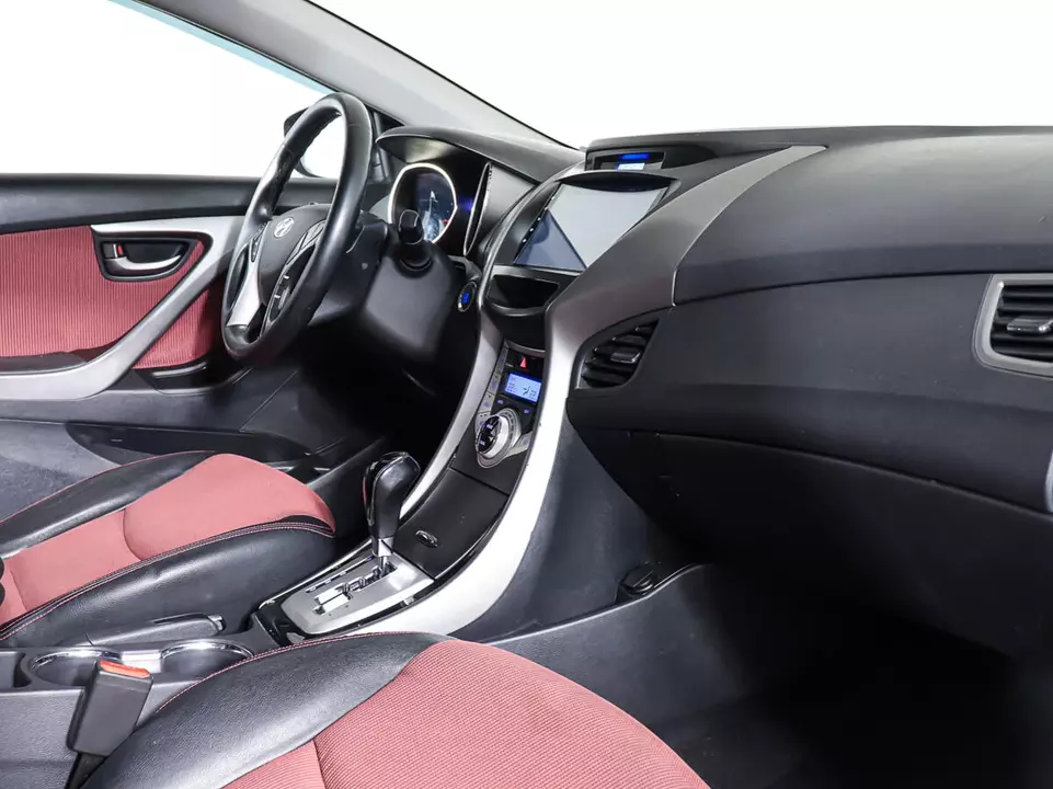 Hyundai Elantra, фото №11