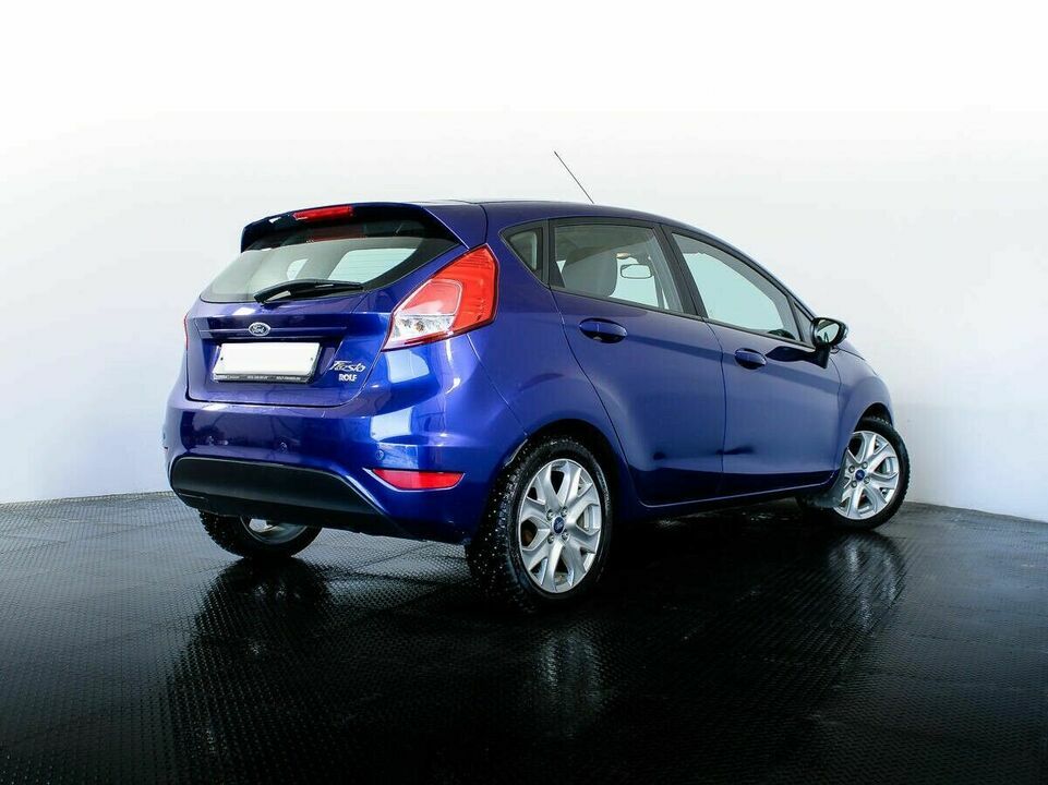Ford Fiesta Mk6 Рестайлинг, фото №4