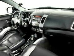 Mitsubishi Outlander 2.0 Вариатор, фото №5