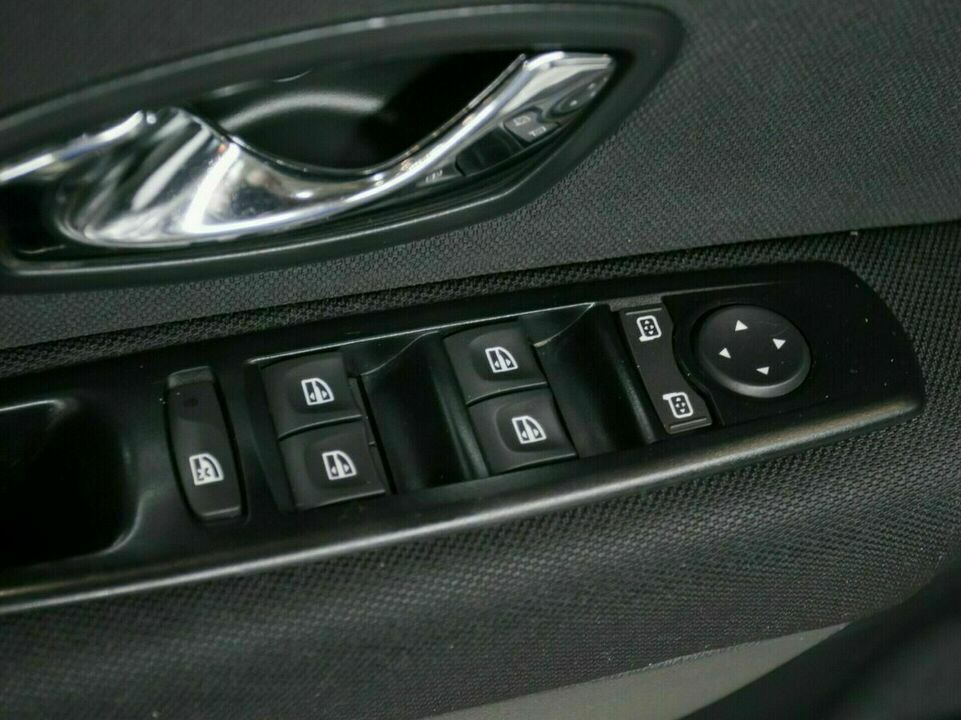 Renault fluence, фото №13