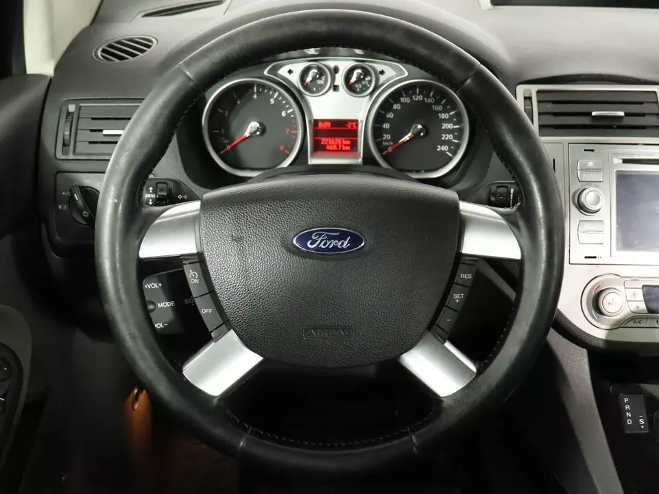 Ford Kuga, фото №9