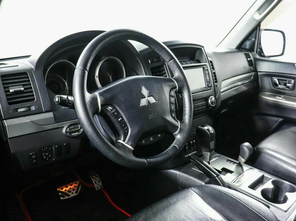 Mitsubishi Pajero IV Рестайлинг 1, фото №13
