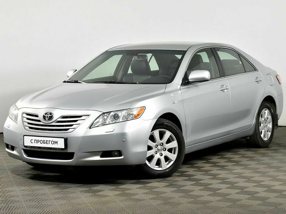 Toyota Camry, фото №1