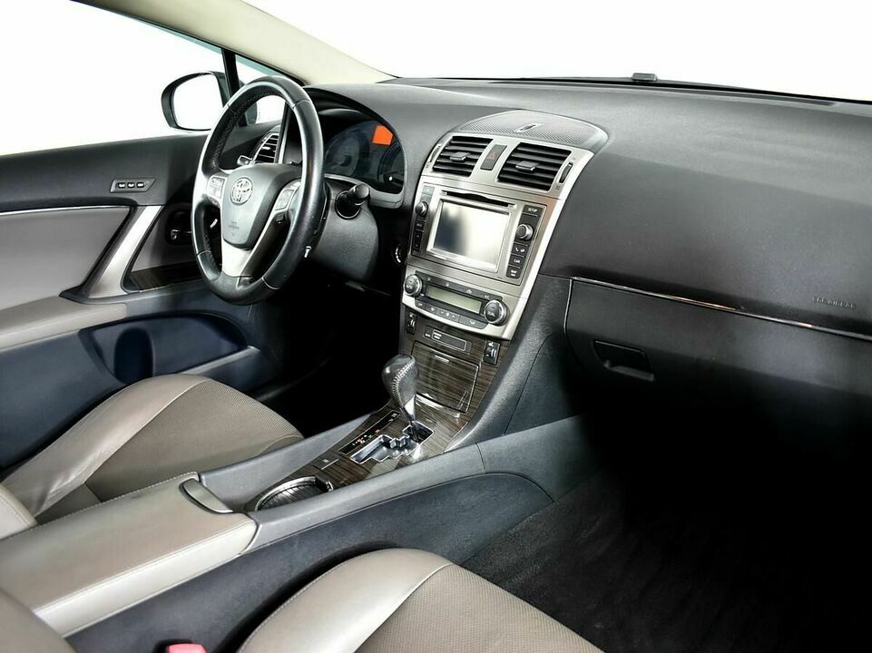 Toyota Avensis, фото №4