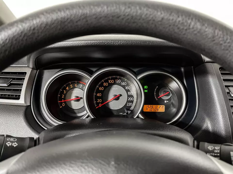 Nissan Tiida, фото №11
