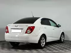 Chevrolet Aveo, фото №5