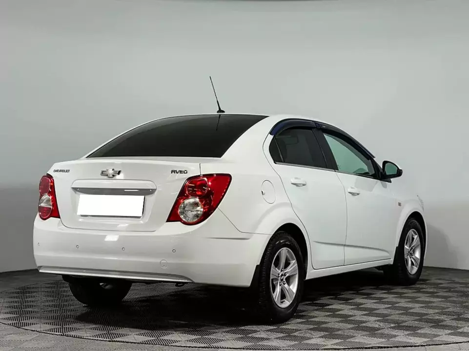Chevrolet Aveo, фото №5