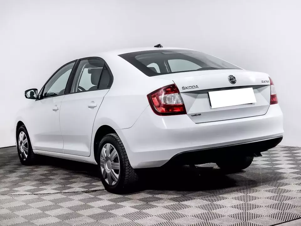 Skoda Rapid, фото №2