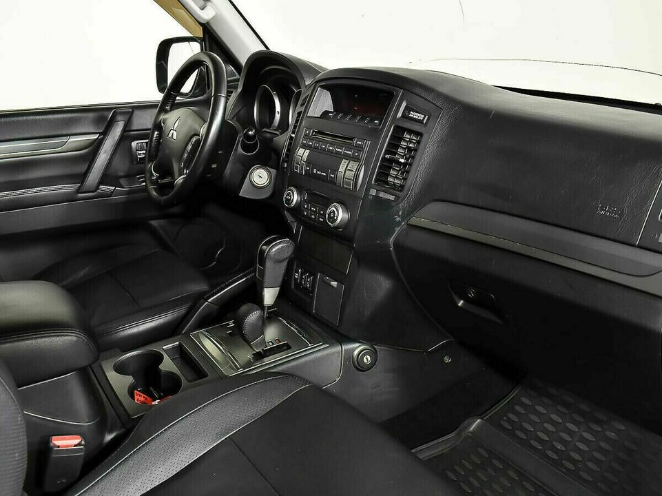 Mitsubishi Pajero IV, фото №8