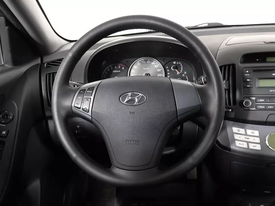 Hyundai Elantra, фото №9