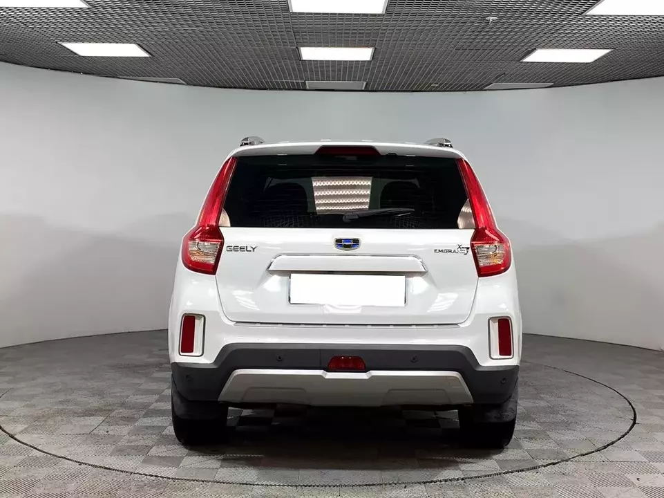 Geely Emgrand X7, фото №6