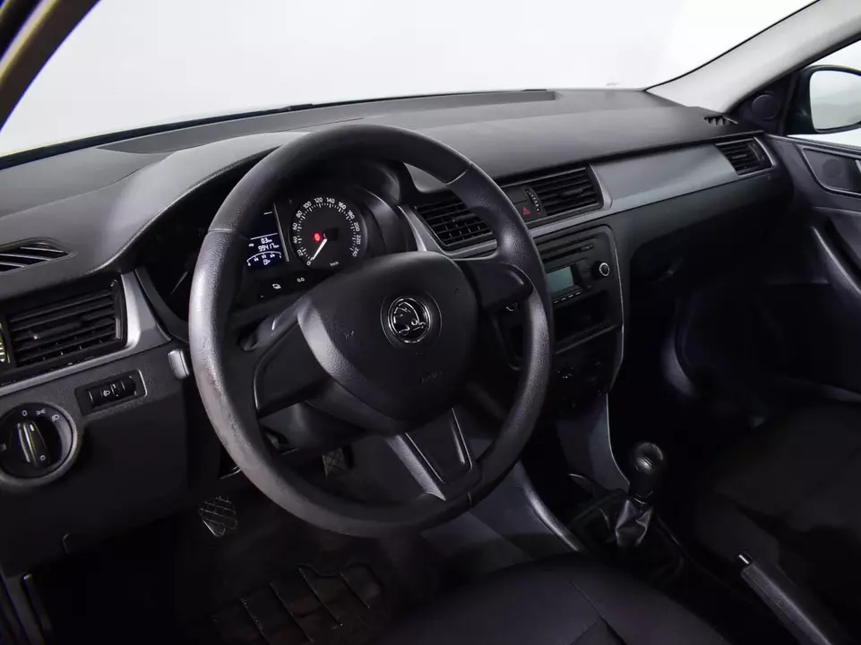 Skoda Rapid, фото №13