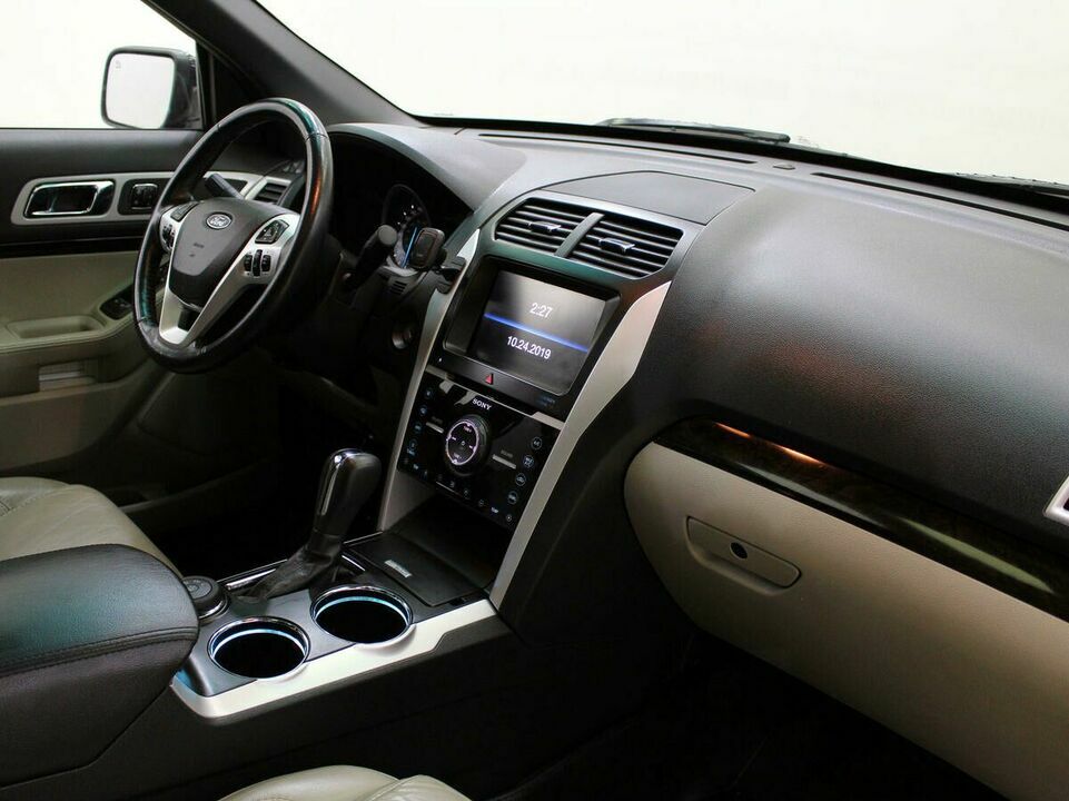 Ford Explorer, фото №6
