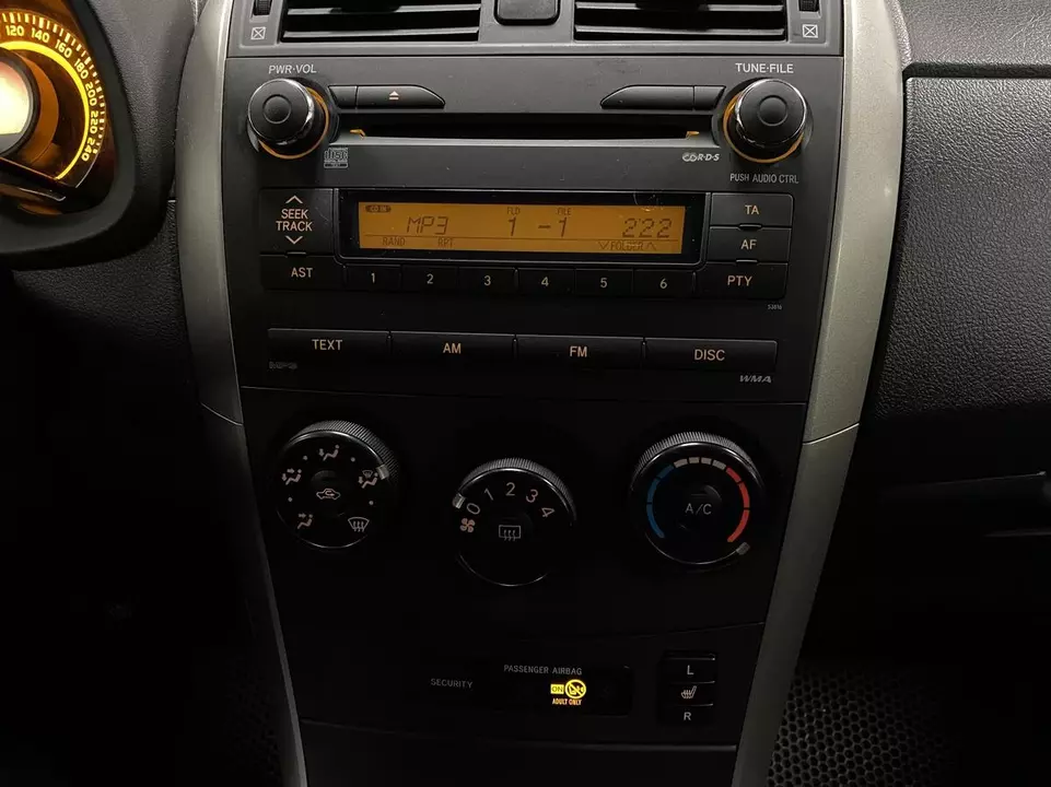 Toyota Corolla, фото №15