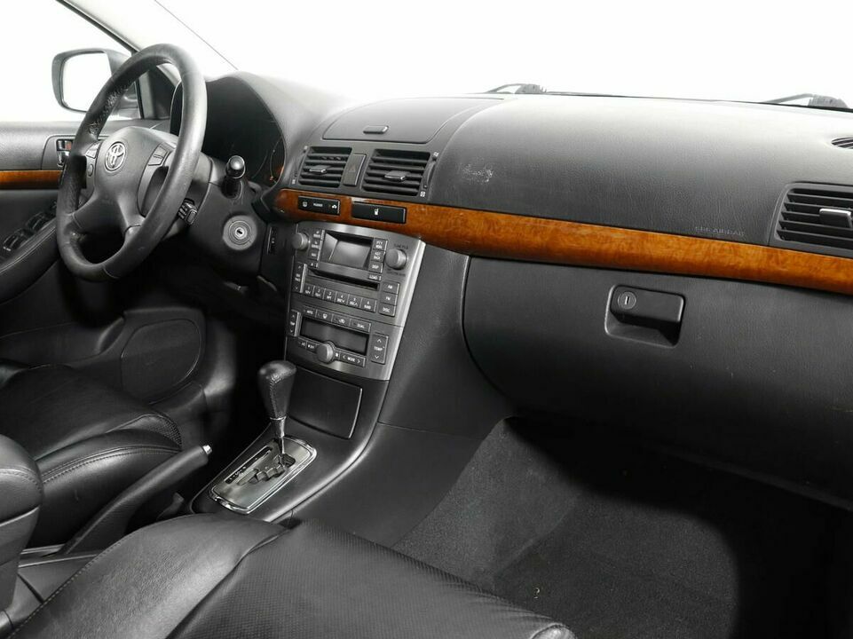 Toyota Avensis, фото №6