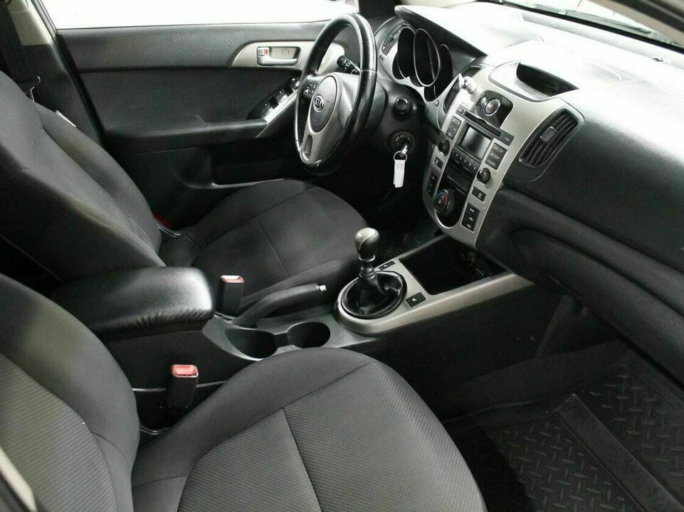 Kia Cerato 5-speed II, фото №5