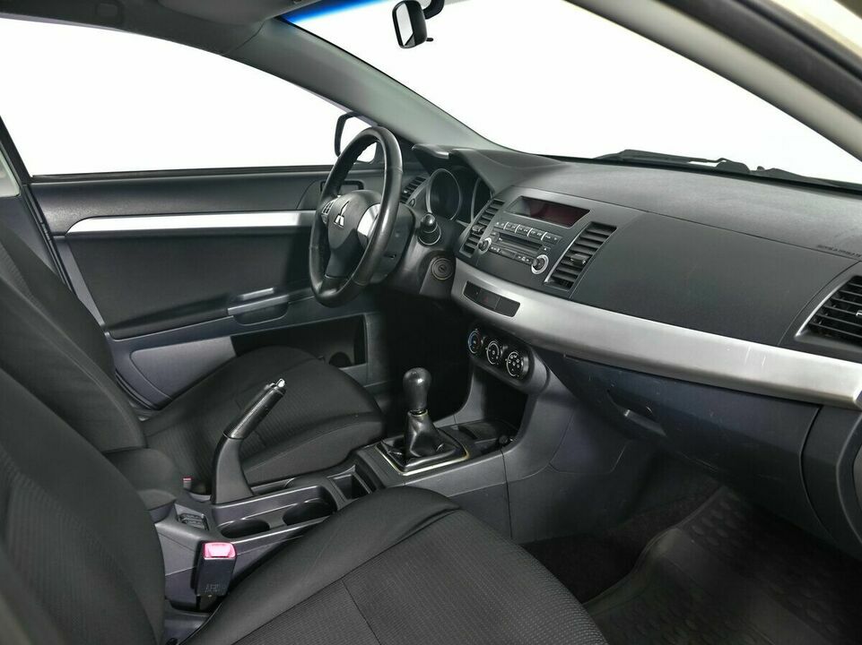 Mitsubishi Lancer X Рестайлинг, фото №6
