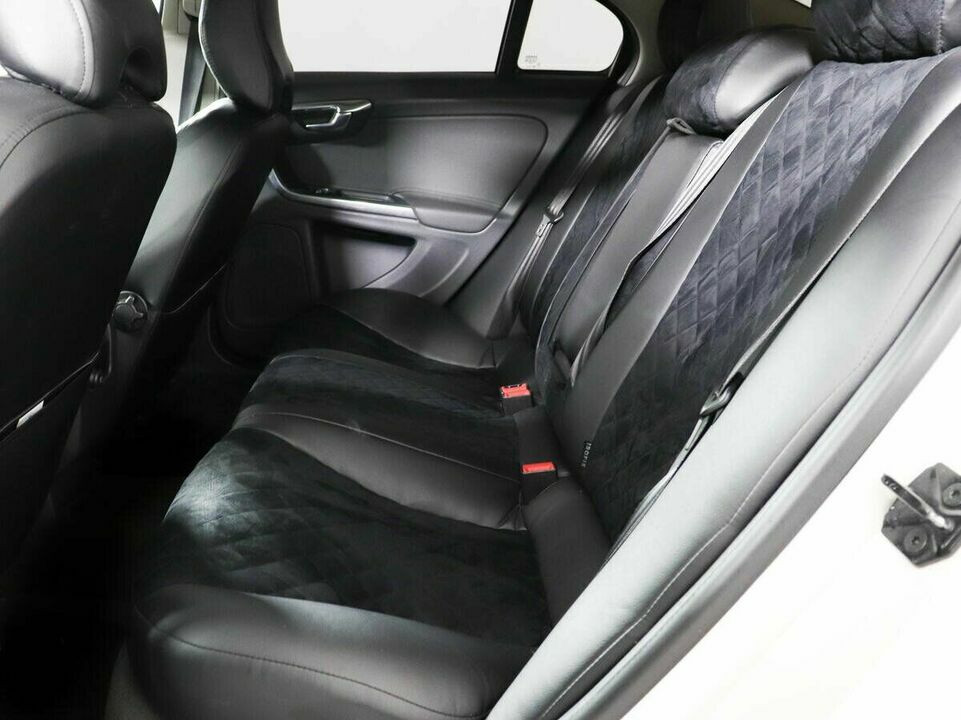 Volvo S60 II, фото №6
