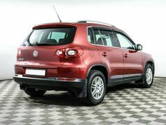 Volkswagen Tiguan 2.0 Автомат, фото №4