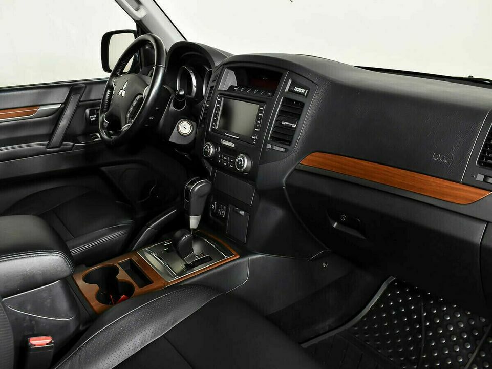Mitsubishi Pajero IV, фото №8