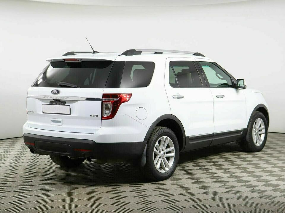 Ford Explorer V, фото №3