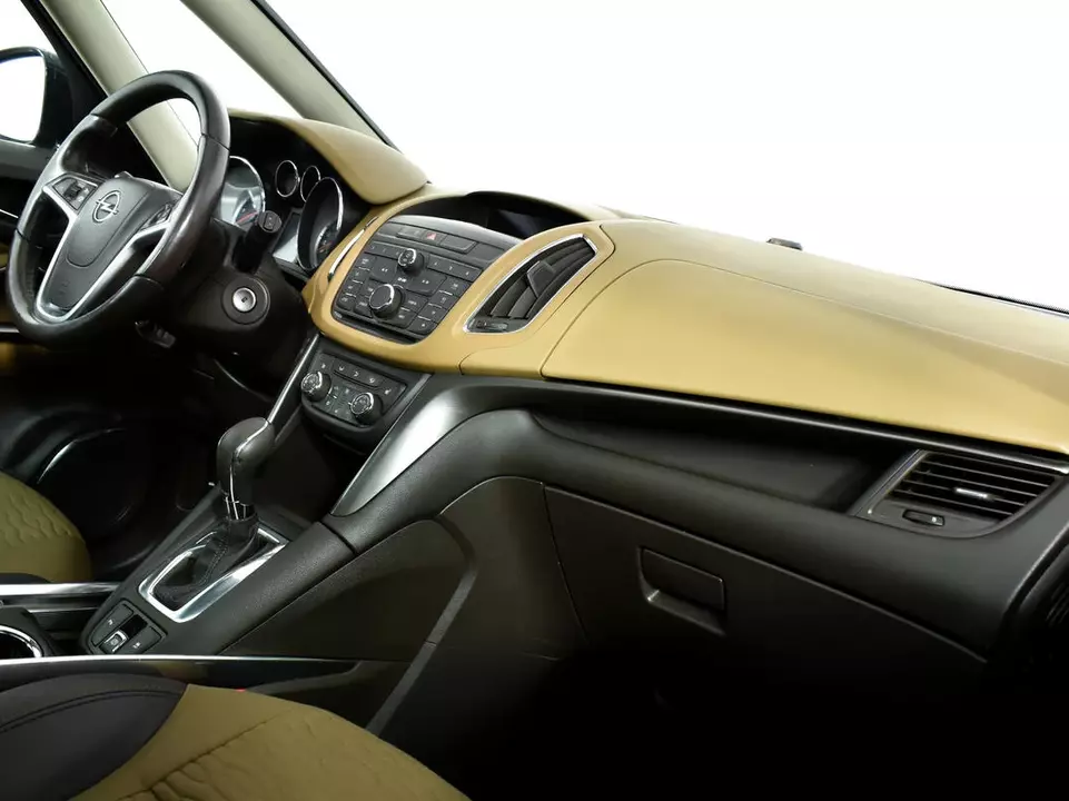 Opel Zafira, фото №9