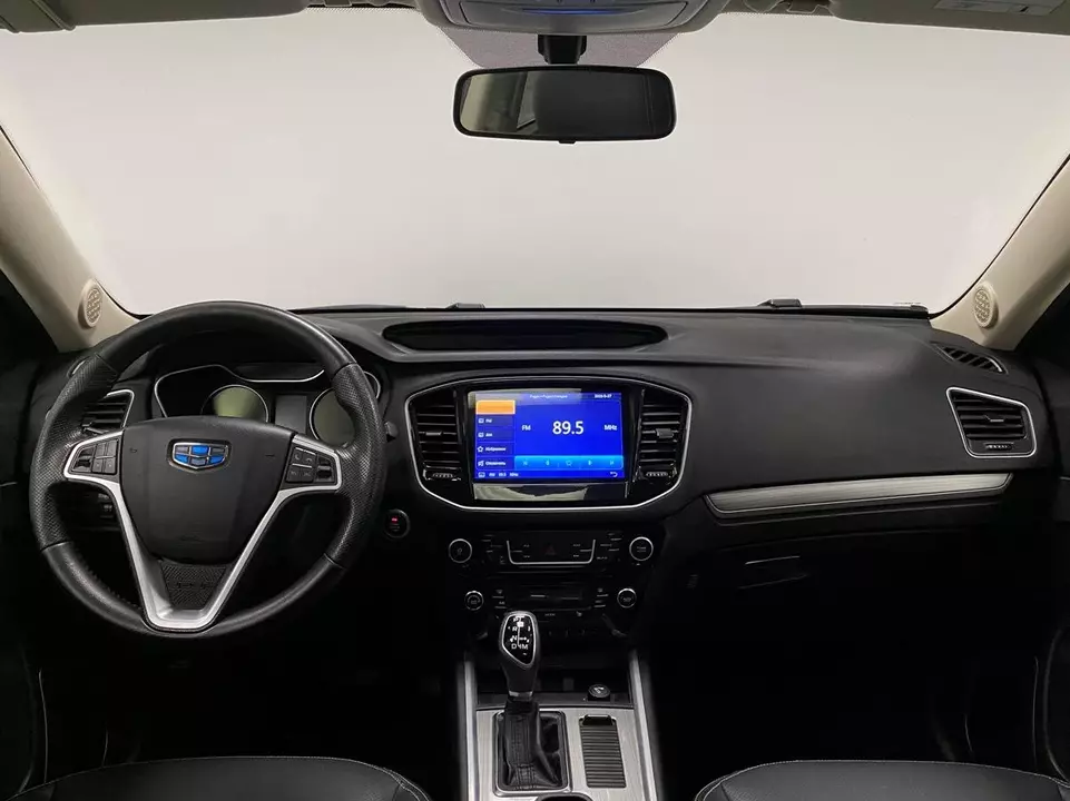 Geely Emgrand X7, фото №10