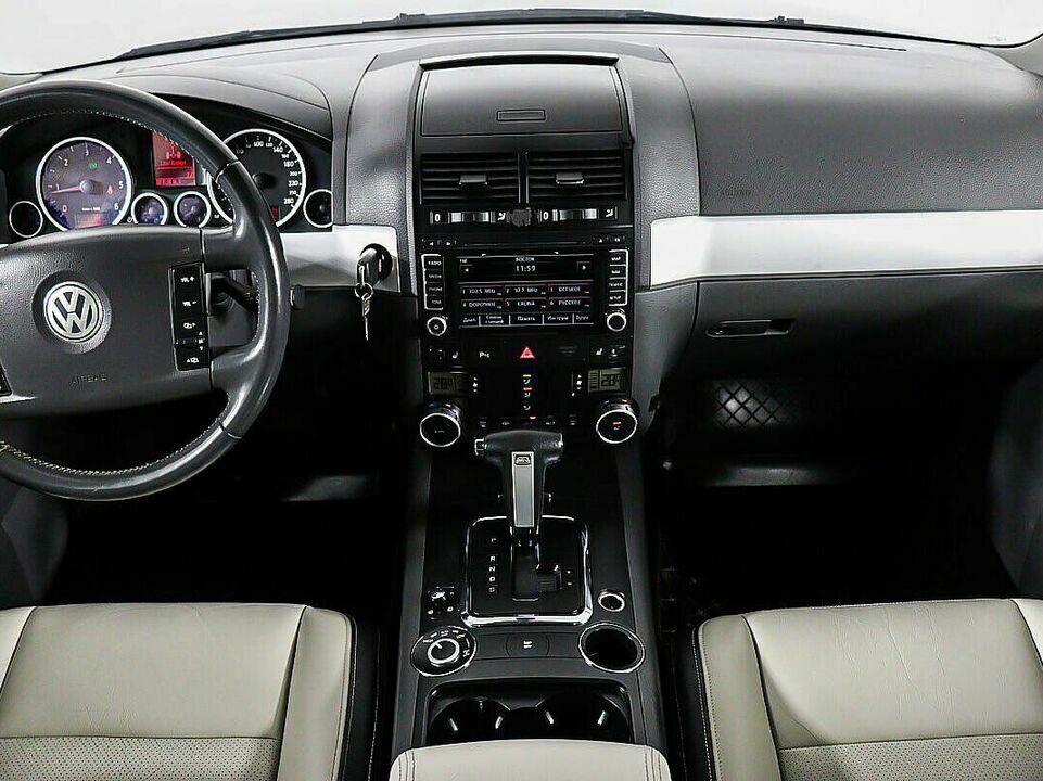 Volkswagen Touareg I Рестайлинг, фото №7