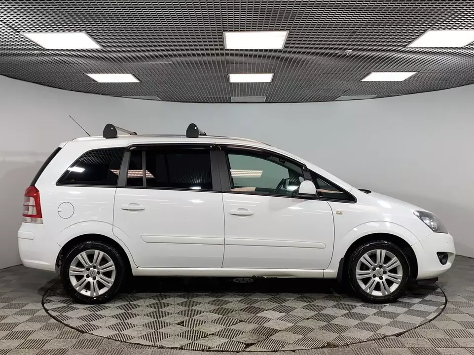 Opel Zafira, фото №4