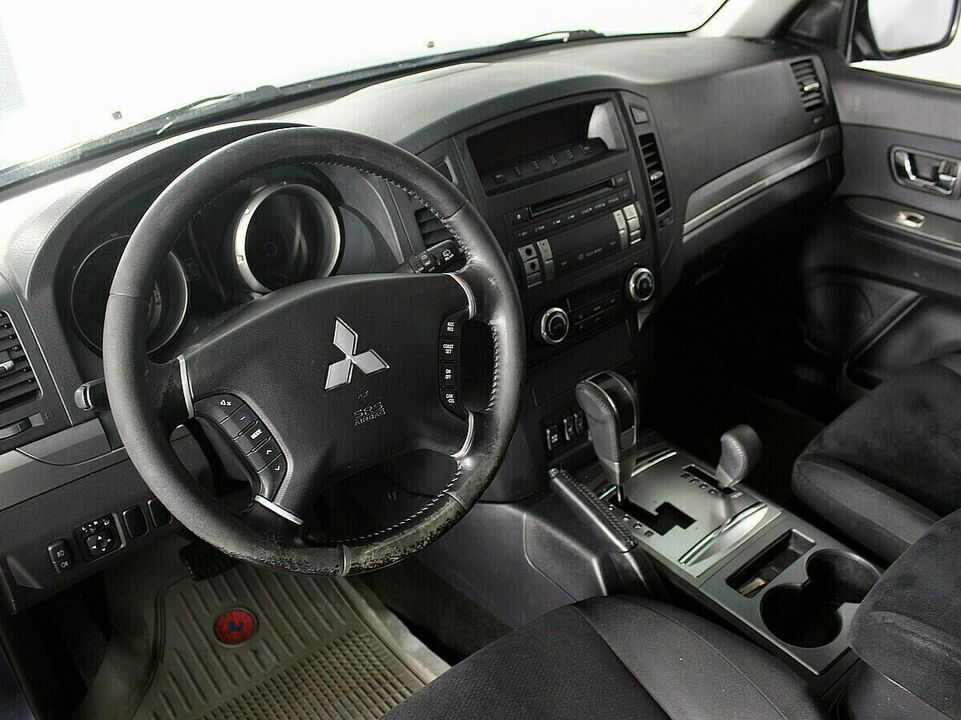 Mitsubishi Pajero IV, фото №3