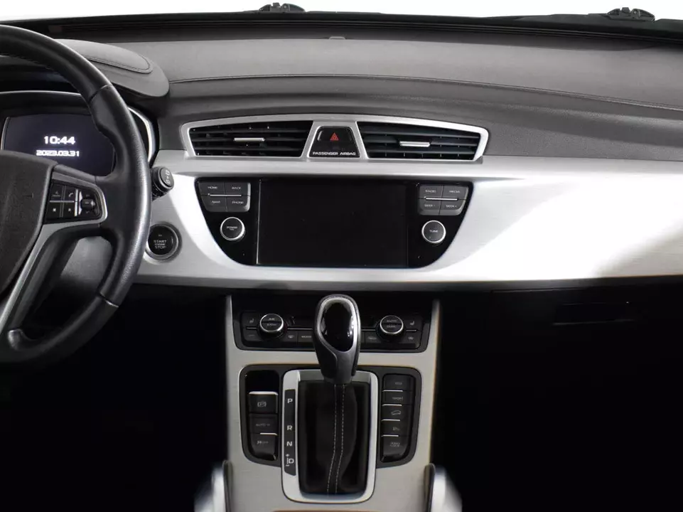 Geely Atlas, фото №12
