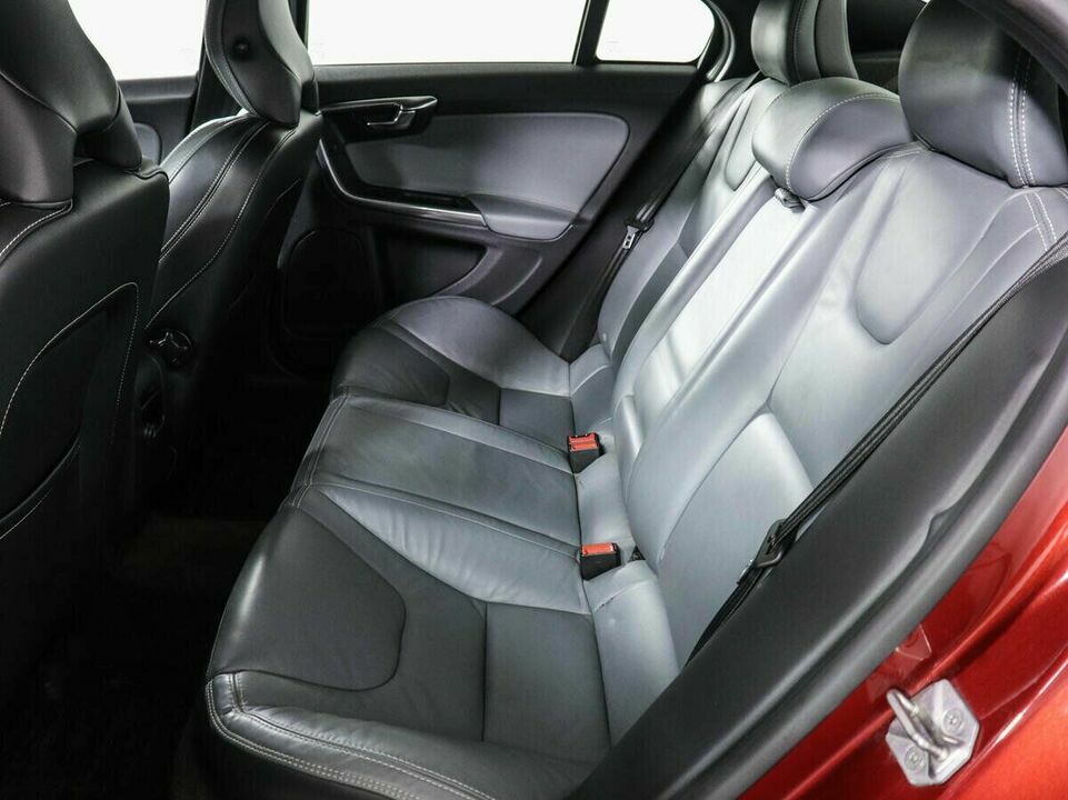Volvo S60 II Рестайлинг, фото №6