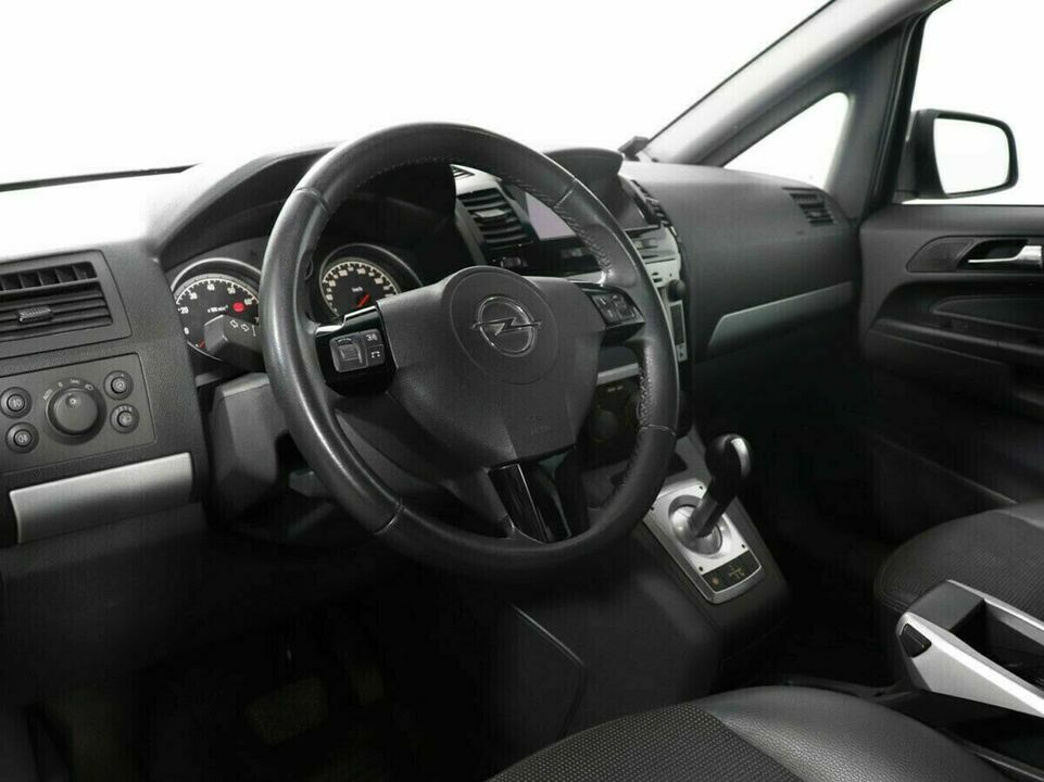Opel Zafira B Рестайлинг, фото №8