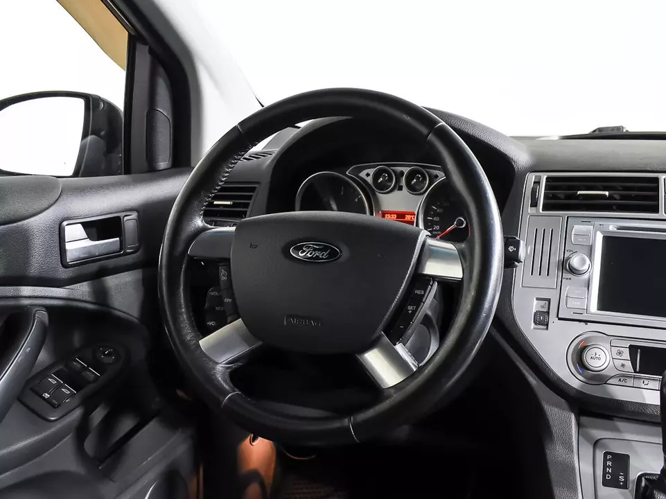 Ford Kuga, фото №17