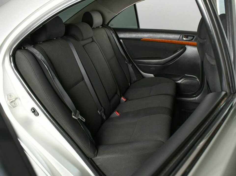 Toyota Avensis II Рестайлинг, фото №6