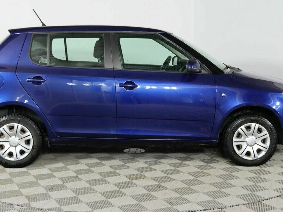 Skoda Fabia II Рестайлинг, фото №2