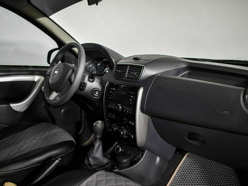 Nissan Terrano III (D10), фото №6